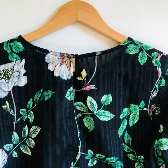 Pretty Floral Sheer Top by Dex the Suit Shop NYC - Picture 13 of 14